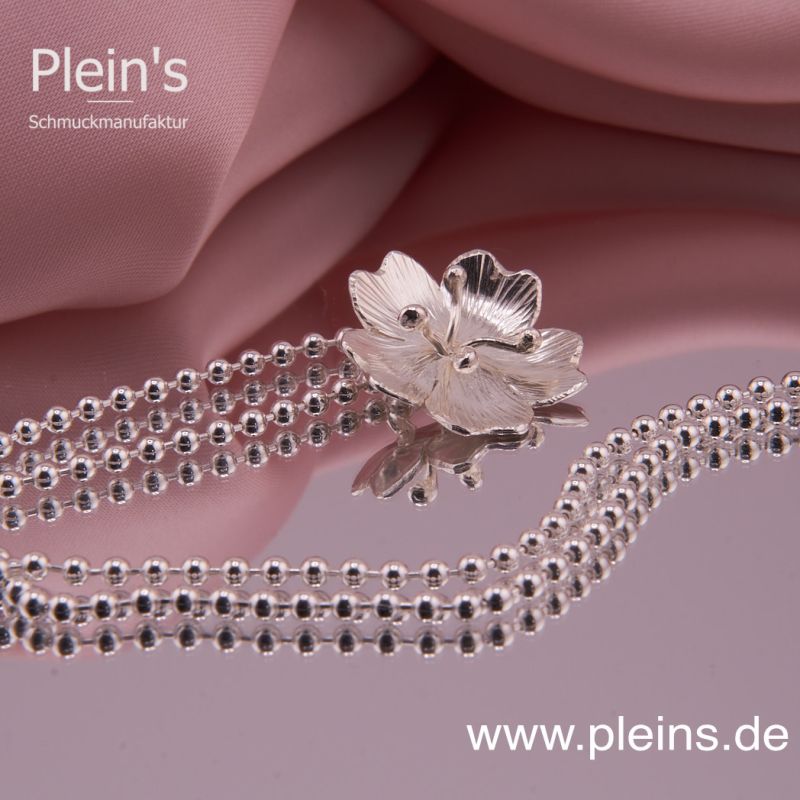 Preview: Blütenanhänger mit Kugelkette